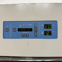 Thermo Scientific Reach-In CO2 Incubator image 2